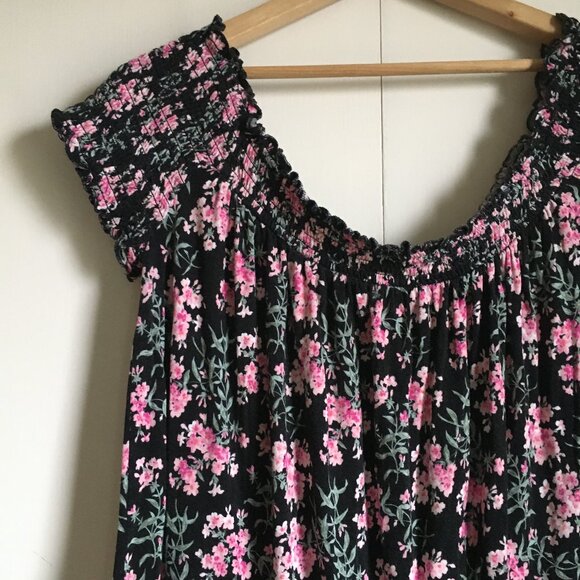 Soft & Sexy Black Floral Smock Collar Off Shoulder Top - Picture 6 of 13